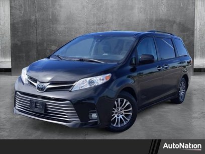Used 2020 Toyota Sienna XLE