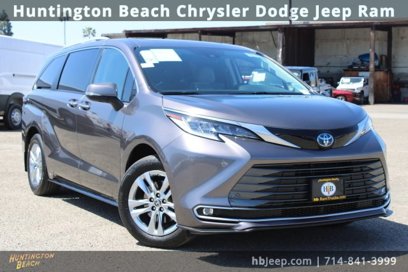 Used 2023 Toyota Sienna Limited
