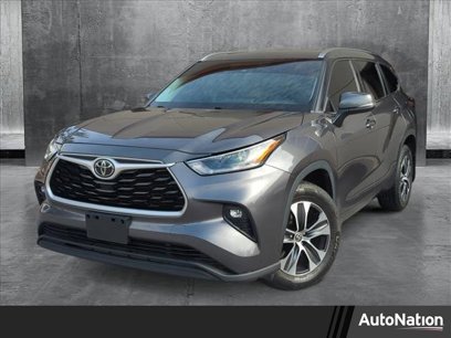 Used 2021 Toyota Highlander XLE