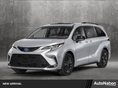 Used 2025 Toyota Sienna XSE