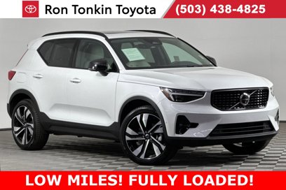 Used 2024 Volvo XC40 B5 Ultimate w/ Protection Package Premier