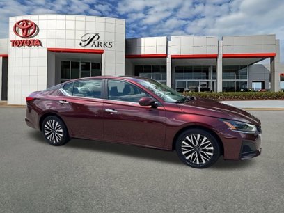 Used 2023 Nissan Altima 2.5 SV