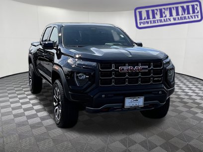New 2025 GMC Canyon AT4 w/ Nightfall Edition