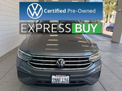 Certified 2024 Volkswagen Tiguan SE w/ Panoramic Sunroof Package