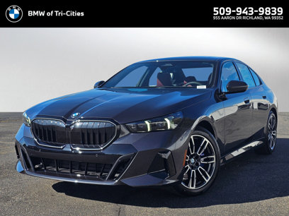 New 2025 BMW 530i xDrive w/ M Sport Package