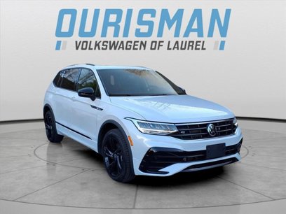 Certified 2024 Volkswagen Tiguan SE R-Line