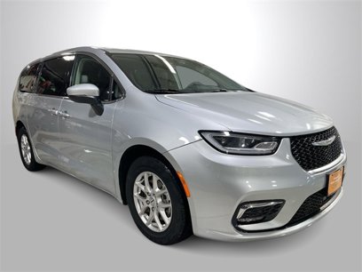 Certified 2023 Chrysler Pacifica Touring-L