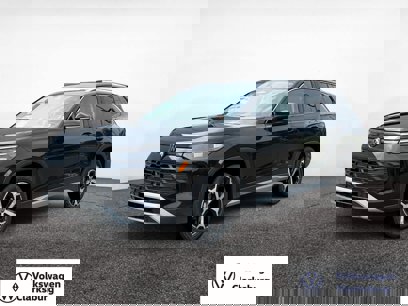 New 2025 Volkswagen Tiguan SE