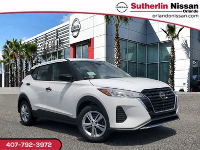New 2025 Nissan Kicks Play S