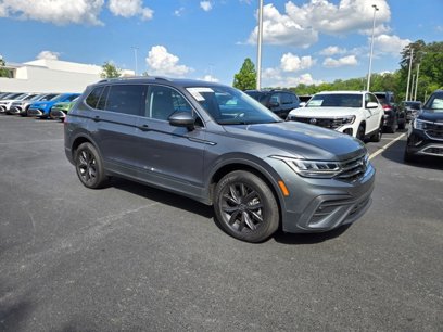 Certified 2024 Volkswagen Tiguan SE