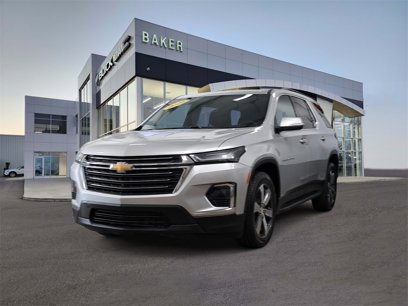 Used 2022 Chevrolet Traverse LT w/ LT Premium Package