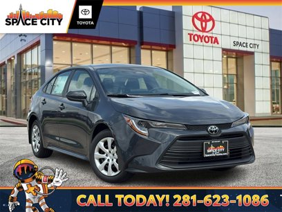 New 2025 Toyota Corolla LE