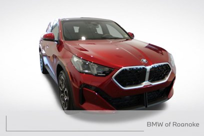 New 2025 BMW X2 xDrive28i w/ Technology Package