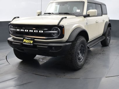 New 2025 Ford Bronco Outer Banks