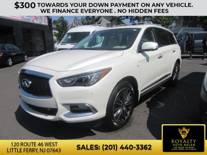 Used 2017 INFINITI QX60 Luxe w/ Deluxe Technology Package