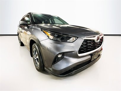 Used 2022 Toyota Highlander XLE