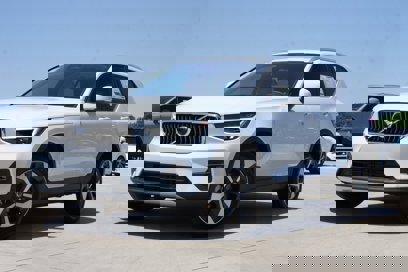 New 2025 Volvo XC40 B5 Plus w/ Protection Package Premier