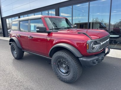 New 2025 Ford Bronco Badlands w/ Sasquatch Package