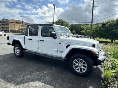 Used 2023 Jeep Gladiator Sport