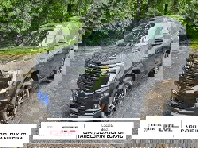 New 2025 GMC Acadia Elevation w/ Elevation Premium Package
