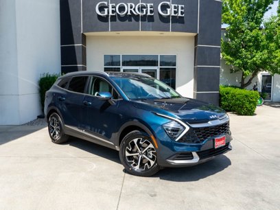 New 2025 Kia Sportage EX