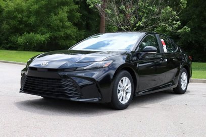 New 2025 Toyota Camry LE