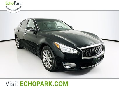 Used 2017 INFINITI Q70 3.7