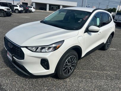 New 2024 Ford Escape SE