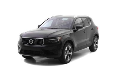 New 2025 Volvo XC40 B5 Core w/ Protection Package Premier