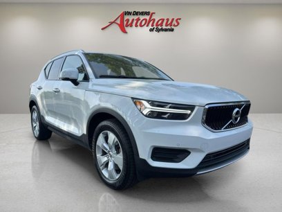 Used 2020 Volvo XC40 T5 Momentum
