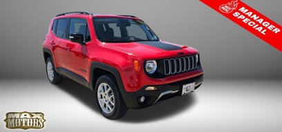 New 2023 Jeep Renegade Latitude w/ Sun/Sound Group