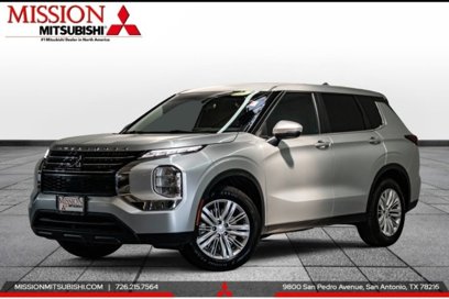 Used 2022 Mitsubishi Outlander ES