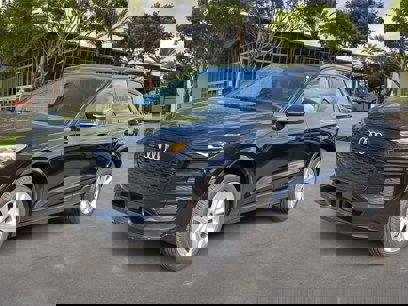 New 2025 Audi Q6 e-tron Premium