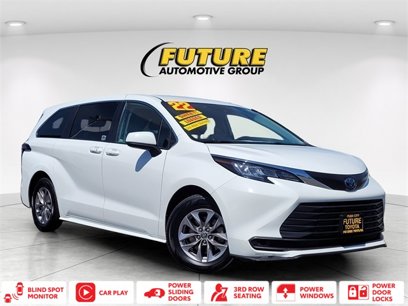 Used 2022 Toyota Sienna LE