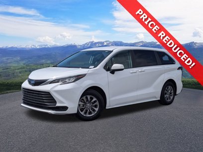 Certified 2023 Toyota Sienna LE