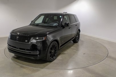 Used 2025 Land Rover Range Rover SE