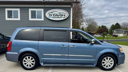Used 2012 Chrysler Town & Country Touring-L w/ Driver Convenience Group