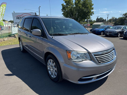 Used 2016 Chrysler Town & Country LX