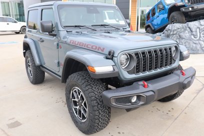 New 2025 Jeep Wrangler Rubicon w/ Convenience Group