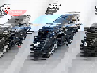 New 2025 Toyota Tacoma SR5
