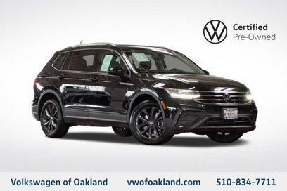 Certified 2022 Volkswagen Tiguan SE w/ Panoramic Sunroof Package