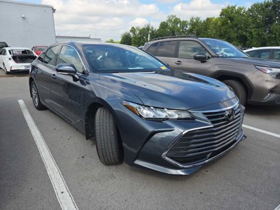 Used 2021 Toyota Avalon XLE w/ Moonroof Package