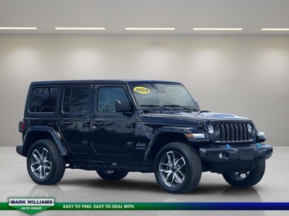 Used 2024 Jeep Wrangler Unlimited w/ Convenience Group