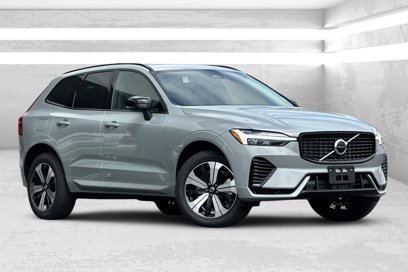 New 2025 Volvo XC60 T8 Core w/ Protection Package Premier