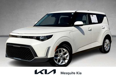 Certified 2023 Kia Soul LX w/ Option Group 015