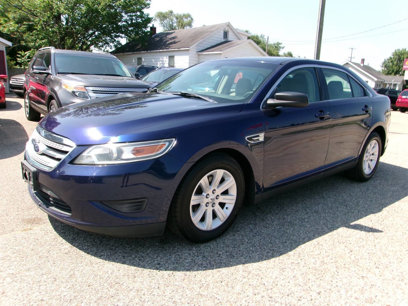 Used 2011 Ford Taurus SE