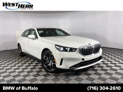 New 2026 BMW 530i xDrive w/ Premium Package