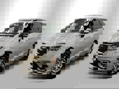 Used 2023 Chrysler Pacifica Touring-L