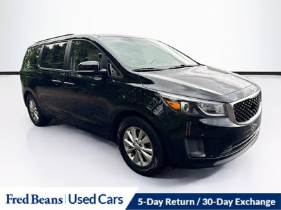 Used 2017 Kia Sedona LX w/ LX Essentials Premium Package