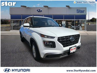 Used 2022 Hyundai Venue SE w/ Cargo Package